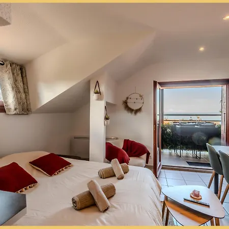 Lägenhet Le Balcon Du I T2 I Cite D'yvoire *